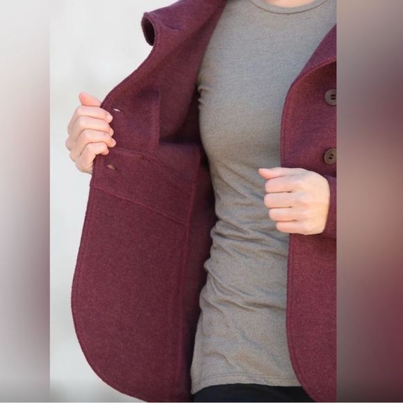 Ibex Reese Cardigan Sweater fitted Jacket Blazer bucle Merino Wool wine Womens M - Picture 13 of 13